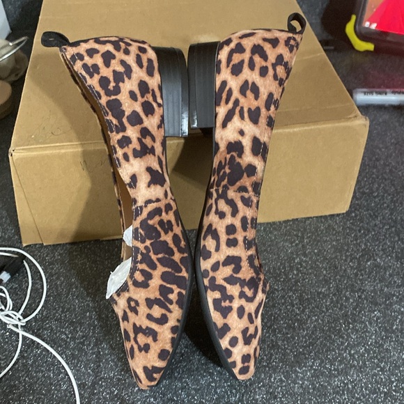 Life Stride Soft Flats Cameo Brown Leopard Size 7 - Picture 2 of 7